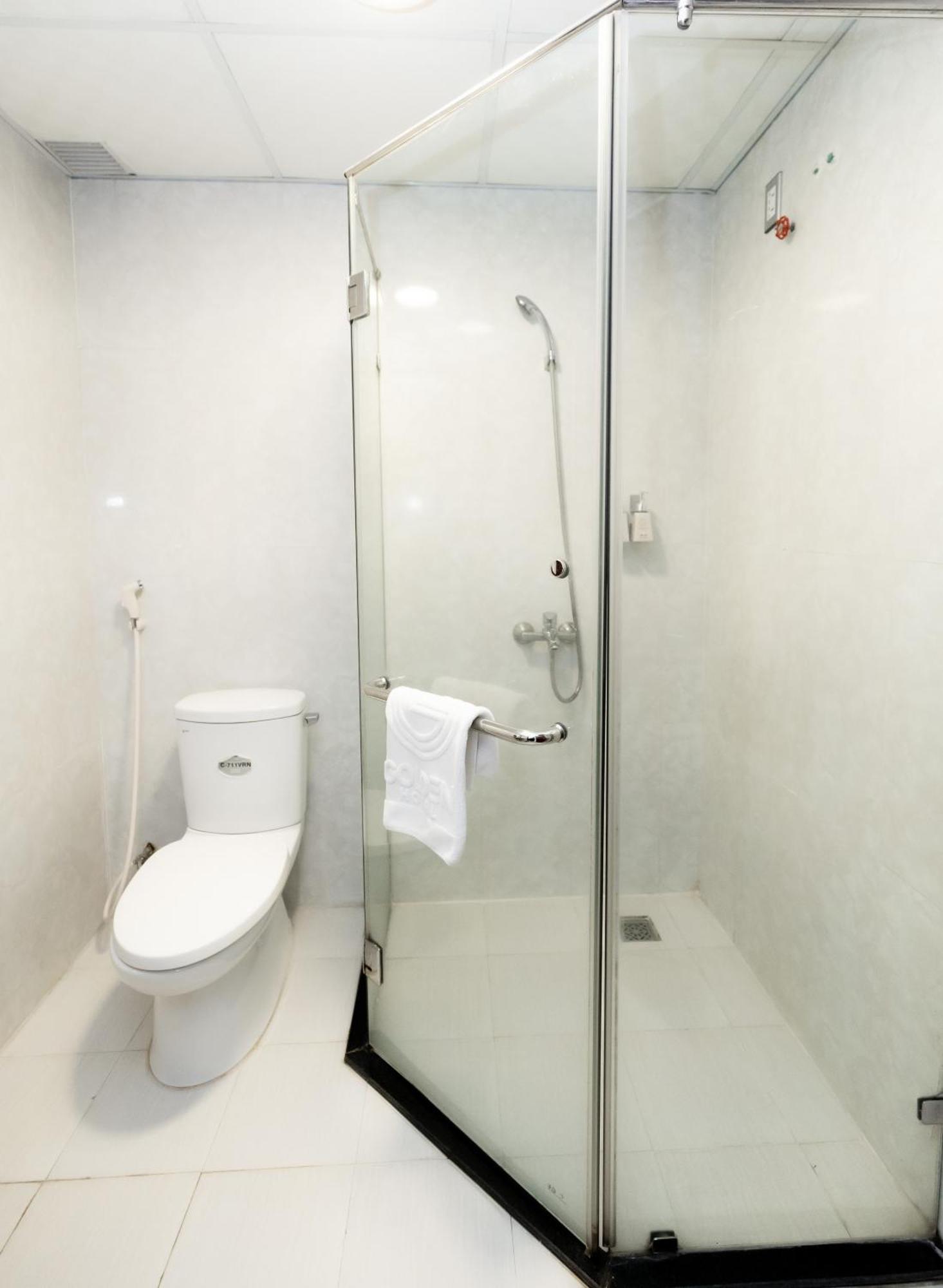 Golden Quang Tri Hotel Dong Ha Екстериор снимка
